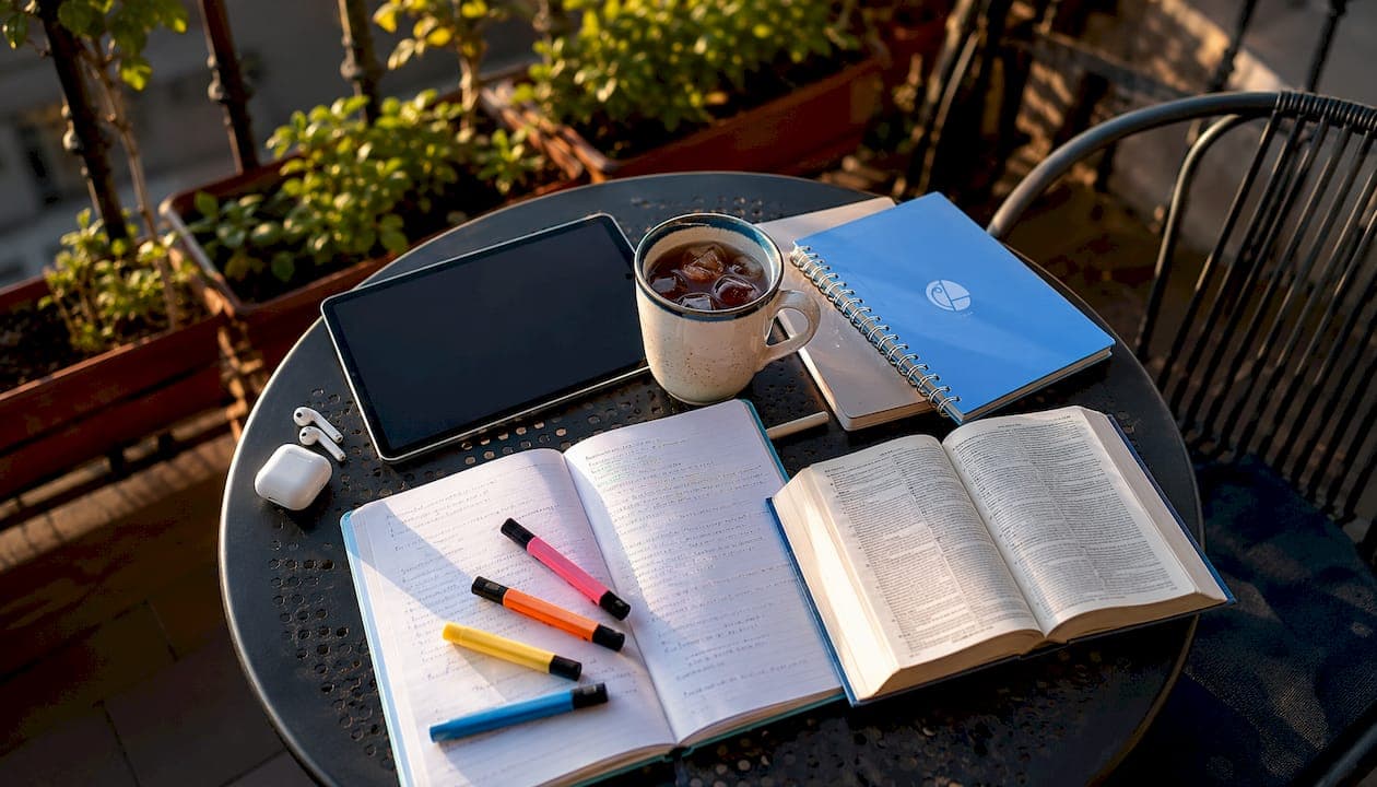 Language acquisition explained for private tutor seekers